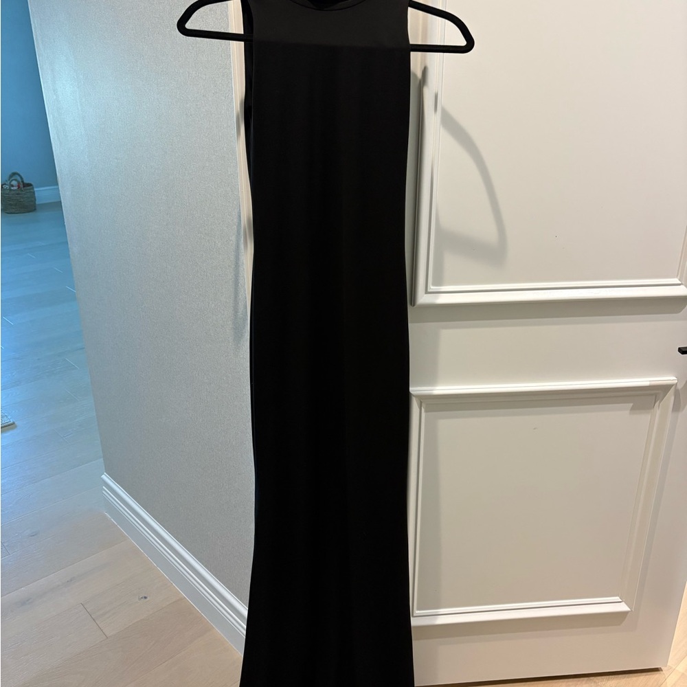 Women’s Alice and Olivia black mock neck maxi dress size 4